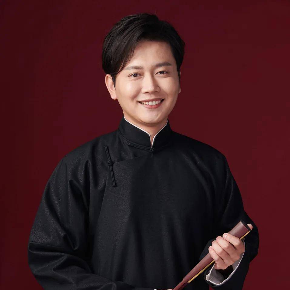 张云雷对德云社选材产生影响,龙字科招生标准成谜,郭德纲有准吗_相声