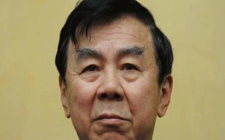 涌现了几位功勋主帅,其中就包括"中国女排教父"袁伟民,功勋教练陈忠和