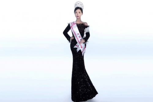 文化自信,与世界同行 2022中国旅游小姐深港澳赛区冠军赵晨妤_传统