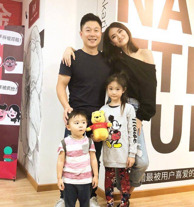 星二代都长啥样沈腾儿子继承了妈妈的精致,陈奕迅女儿气质十足_时分