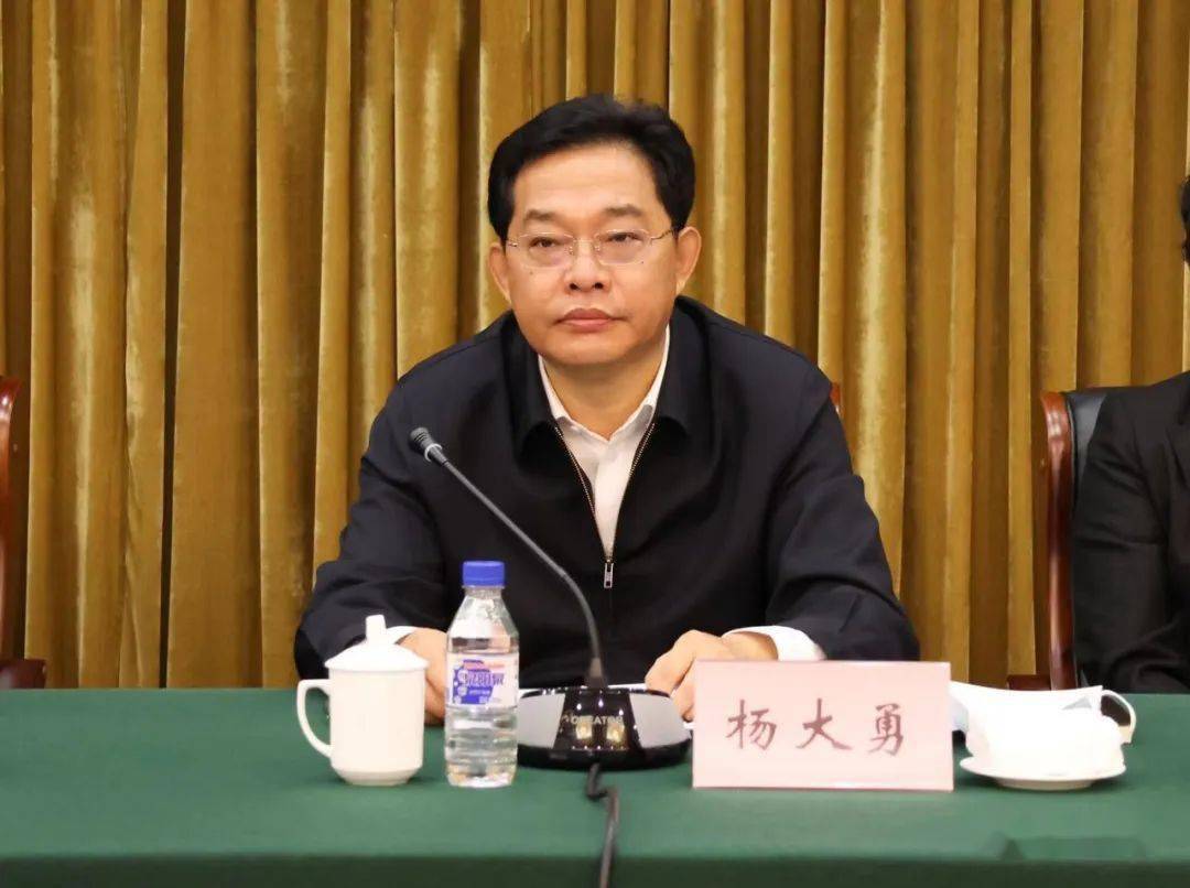 带头作用 为建设社会主义现代化新白城提供坚强保障_监督_会议_精神