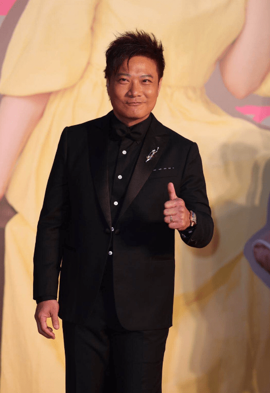 曝武术指导钱嘉乐打架,处下风被嘲,公司联系不上本人但否认是他_男子