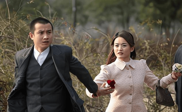 播出十年,女主全员息影,萧雅为爱退圈,陈怡成商业大亨_朱杰_梓晓_陶飞