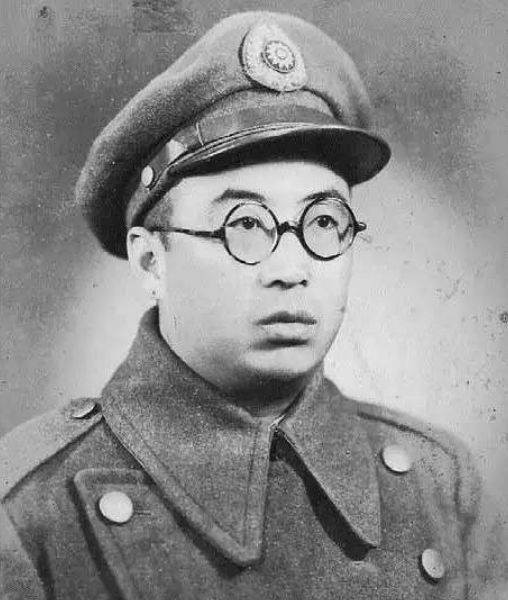 梁化之出身名门,又得阎锡山重用,26岁就当了阎锡山的机要秘书.