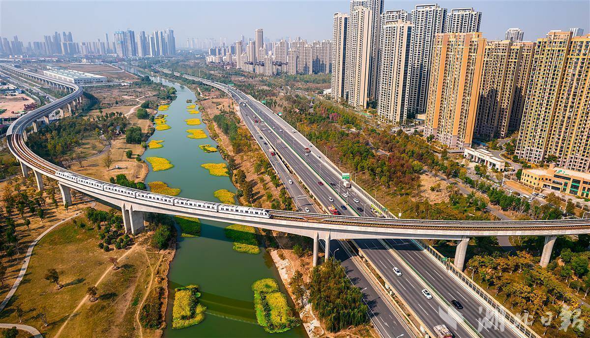 清淤治理,白沙洲青菱河变花园!