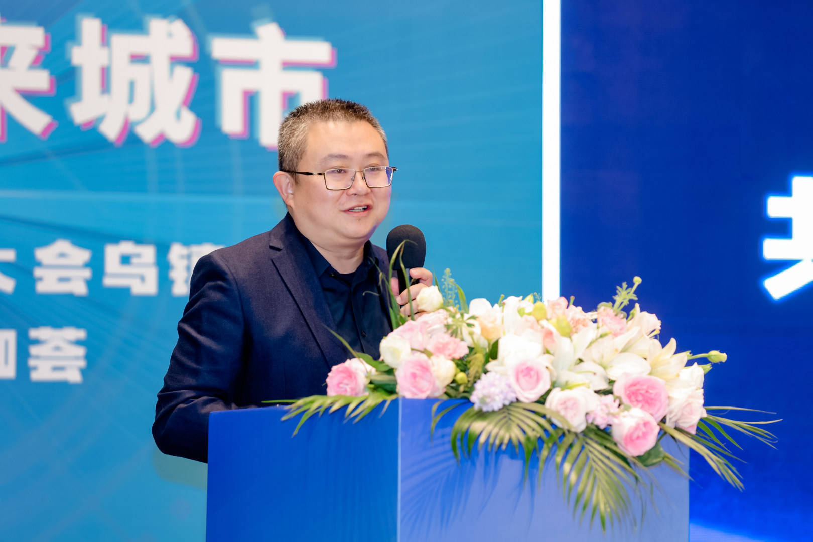 乌镇咖荟|陈峥嵘:2022年开启元宇宙城市探索元年_应用_概念_世界