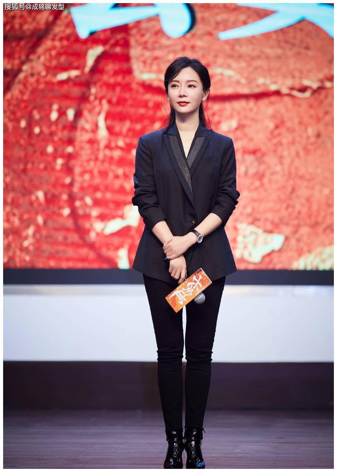 《完美关系》陈数演绎职场女性,精英范穿搭干练有型,御姐在线!