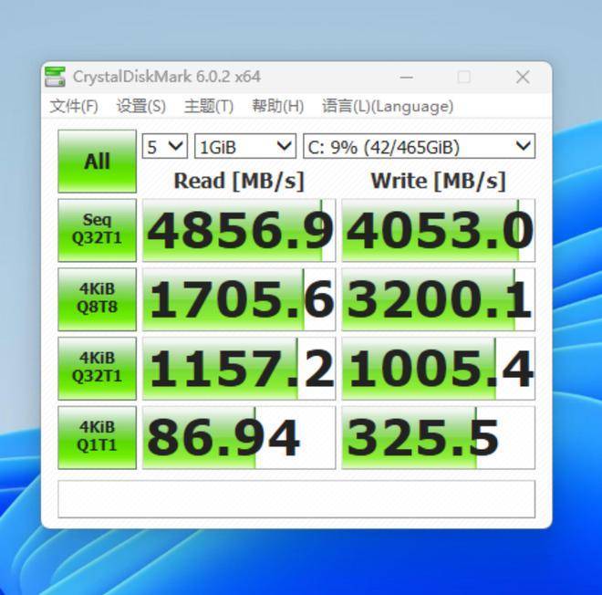 攒了台白色游戏主机:酷冷MB520Mesh、骨伽天吴360白、七彩虹Z790巡洋舰