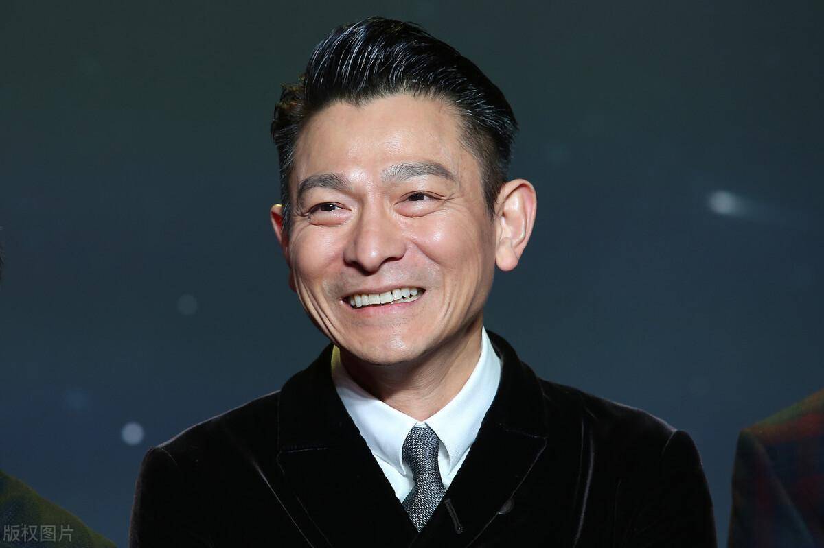 黄晓明得奖后,段奕宏黑脸杨颖无视,刘德华当众没给沈腾面子?