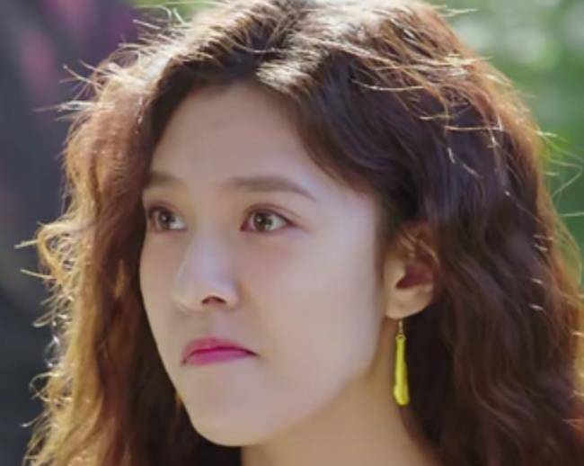 《风暴舞》宋妍霏太美了,不是科班出身,但用六个角色圈粉无数_陈静雯