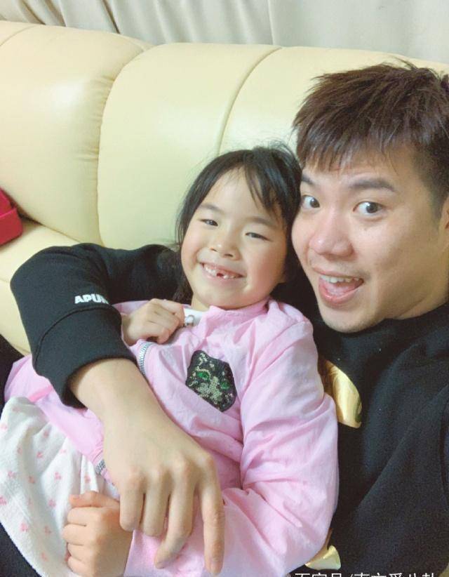 黄毅清晒前妻上瘾!