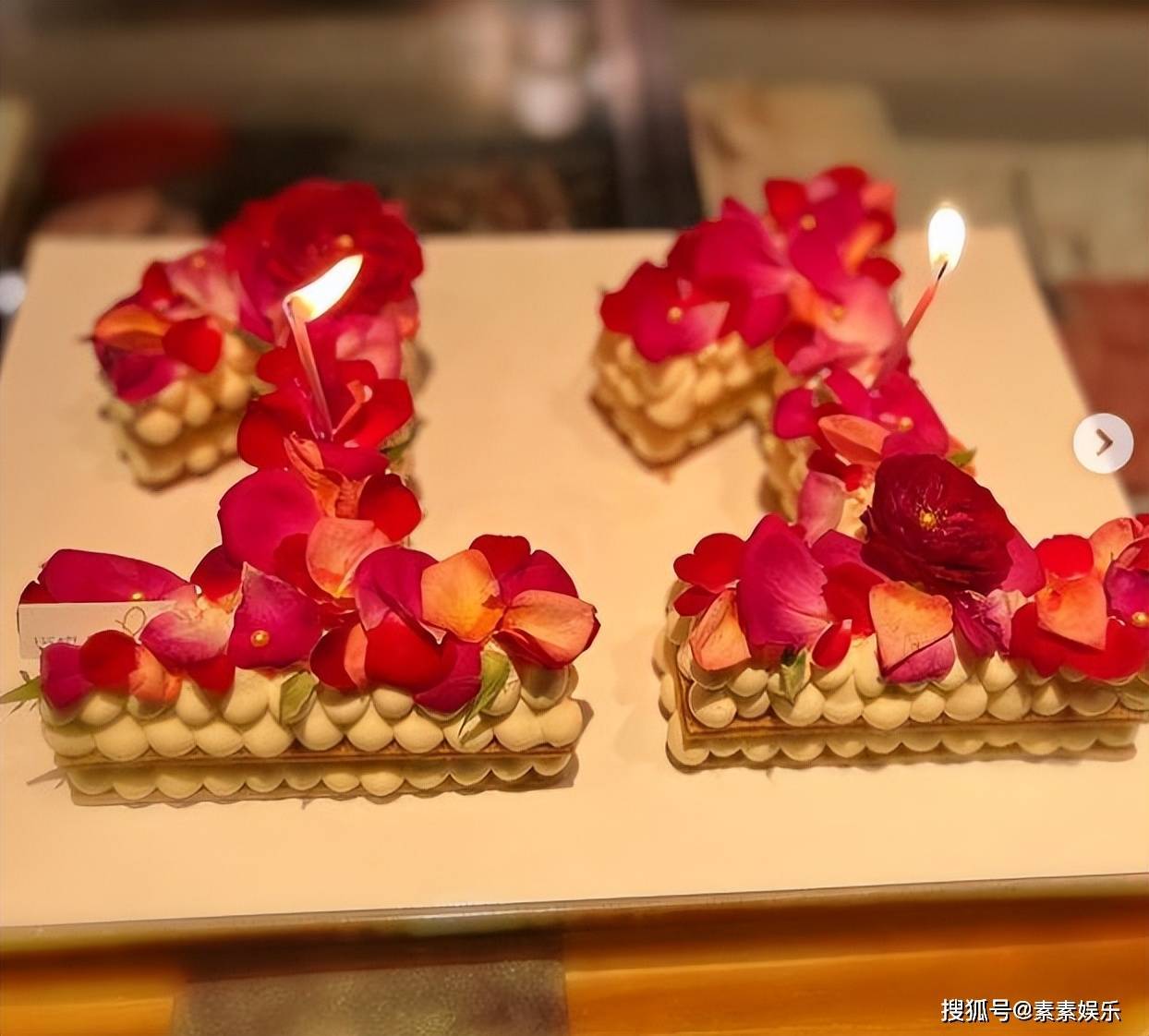 侯佩岑庆祝结婚11周年,晒玫瑰蛋糕和礼物,戴闪亮红钻优雅动人_黄伯俊
