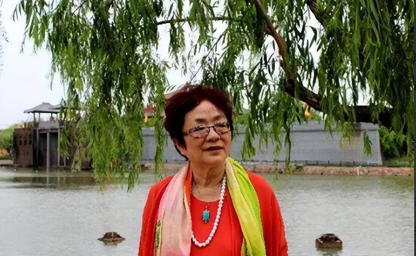 歌唱家谢莉斯:50岁患脑梗,67岁独女离世,她的人生不仅只有悲剧_音乐