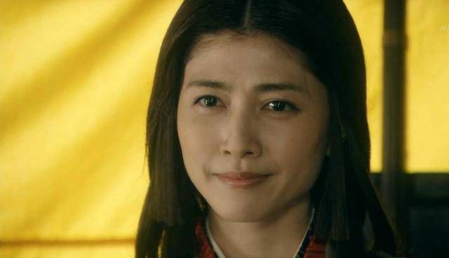 1恋福山雅治,2嫁吉冈秀隆,今与柏原崇相守18年依旧甜蜜!