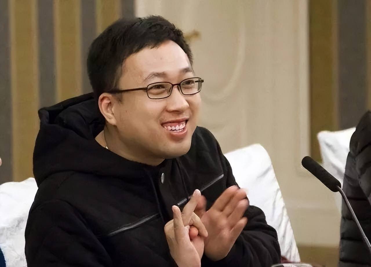 陈都灵,汪汐潮恋情见光死,于正力挺男方反被嘲_校花_状态_女方