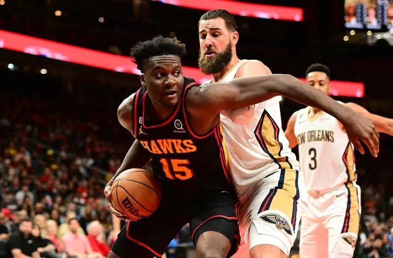 卡佩拉近四场场均抢下17.5个篮板_比赛_本赛季_对阵