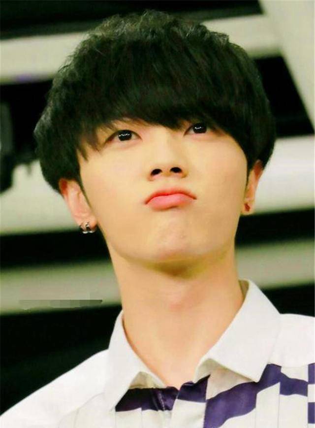 原创经典快男重聚:华晨宇最火,于朦胧转行拍戏,其他人早已不识_古装