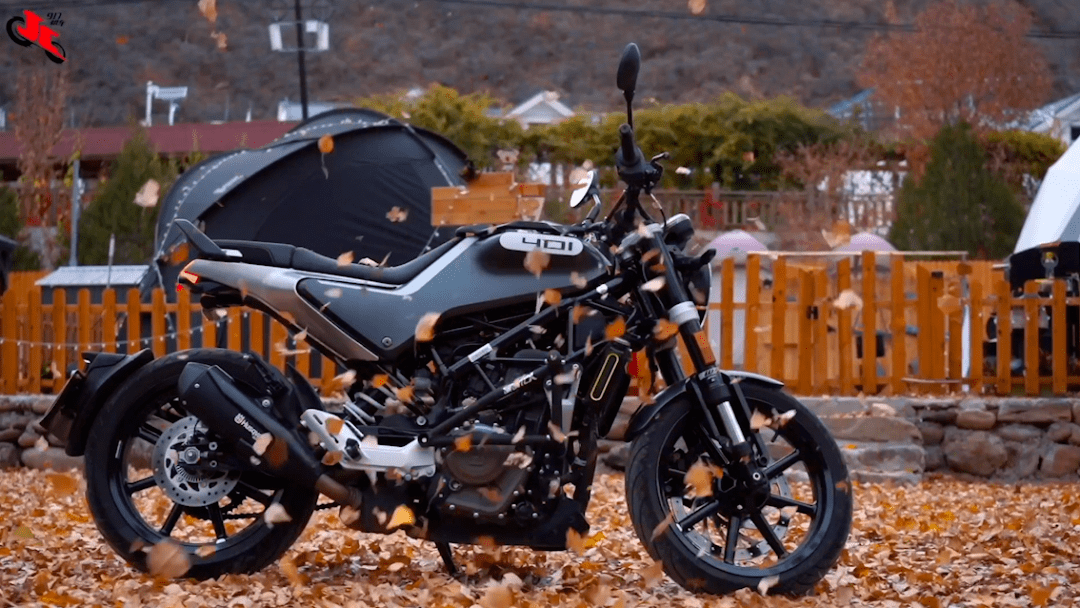 jc君测评:胡斯瓦纳黑箭401,"另类"街车_搜狐汽车_搜狐网