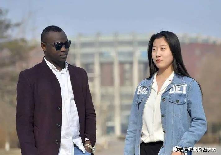 远嫁非洲遭虐待,间接害死父亲,"武大校花"陈怡的结局令人唏嘘