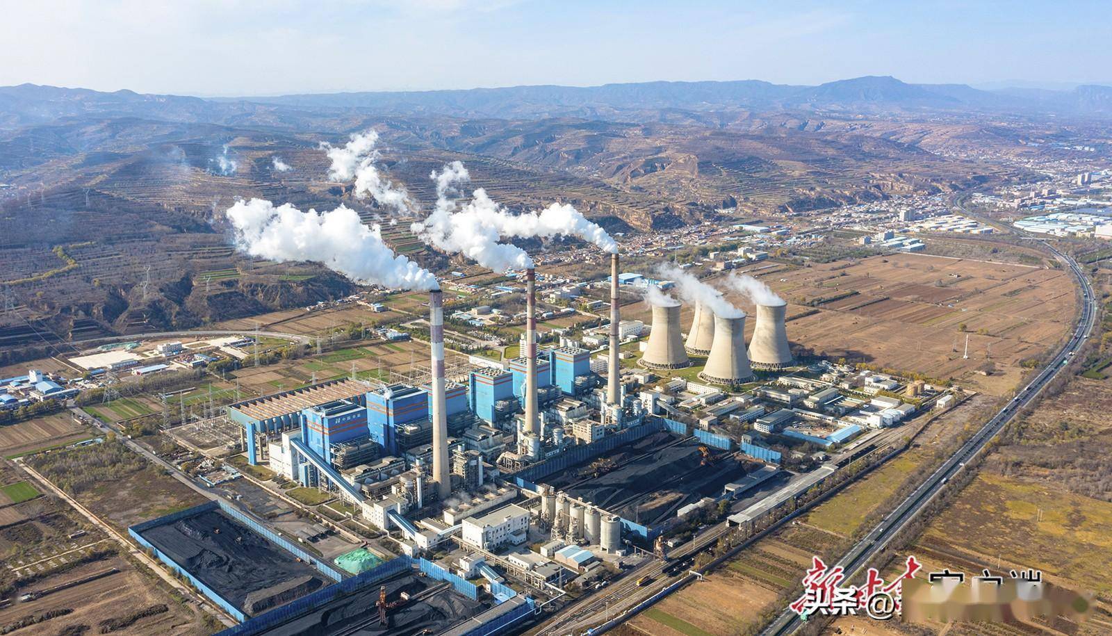 黄蔚林11月12日,承担着平凉市中心城区集中供暖任务的华能平凉发电