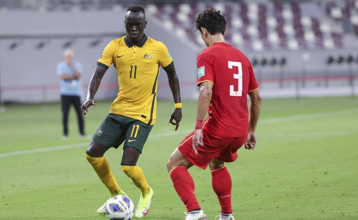 澳洲2-0中国队,拿3分过圣诞节_比赛_澳大利亚_国足