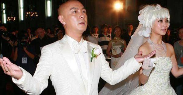 结婚九年恩爱如初,竟然是谢霆锋妈妈的义子_狄波拉_剧中_感情