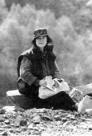 灰娃:在延安,"八路军公主"的诗歌启蒙_生活_西安_青年