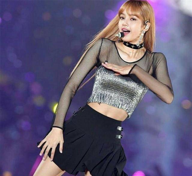 Lisa和jungkook图片