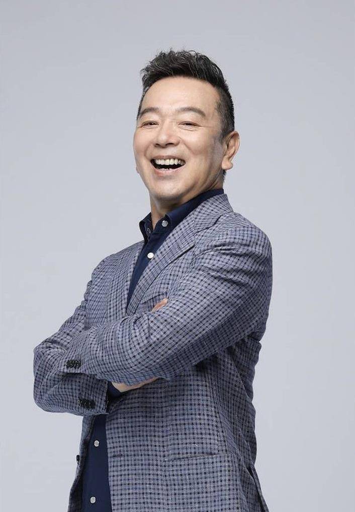 现在张晨光64岁了,但夫妻关系还是很好的.