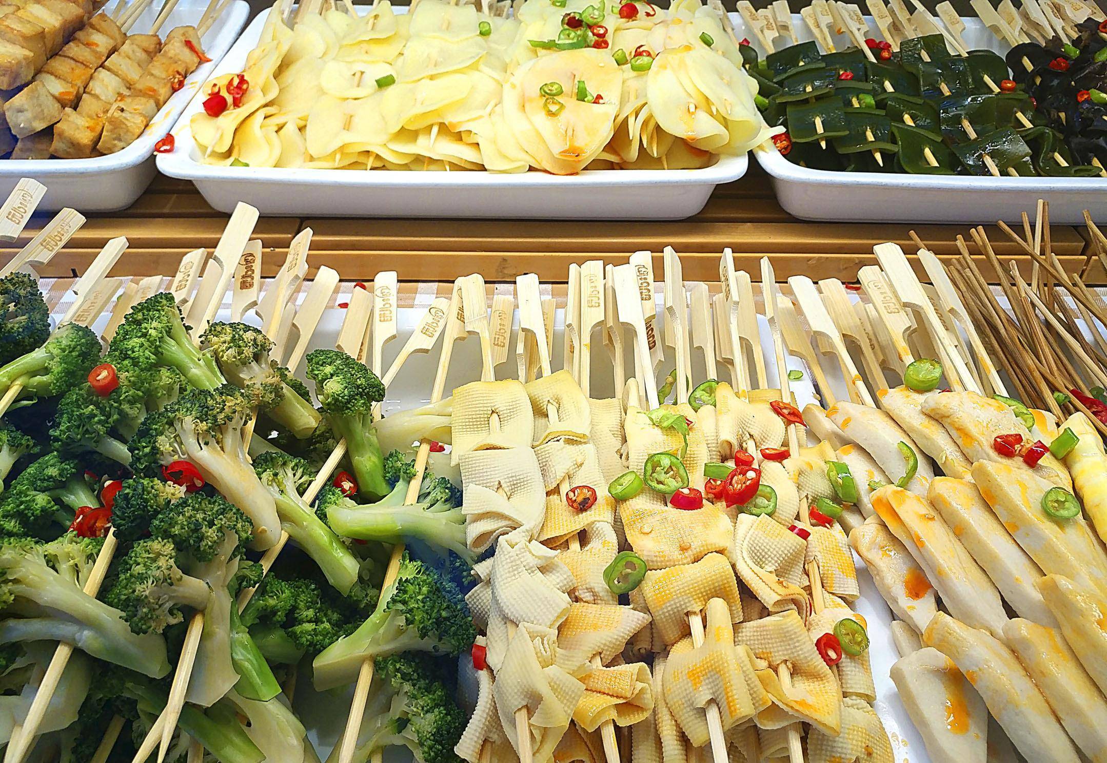 去外边吃麻辣烫,专挑6种"不压秤"食材,老板的眼睛都绿了_店里_高手