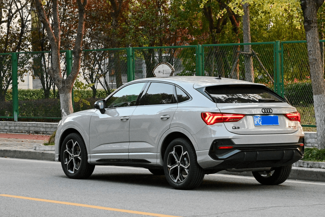 【路试笔记】新款二手溜背奥迪q3,颜值在线!_搜狐汽车_搜狐网