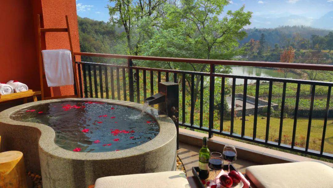 周末去哪儿玩 | 天冷了,该去咸宁泡温泉了!_陆水湖_三国赤壁_古战场