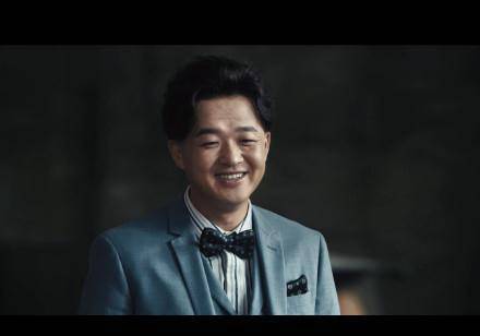 《黑白禁区》:真狠!有头发的包贝尔又来了,谁惹的起?