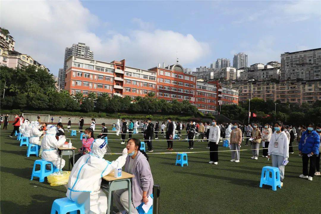 云阳各校用"心"筑起校园防疫长城 守护每一位学生_核酸_防控_进行