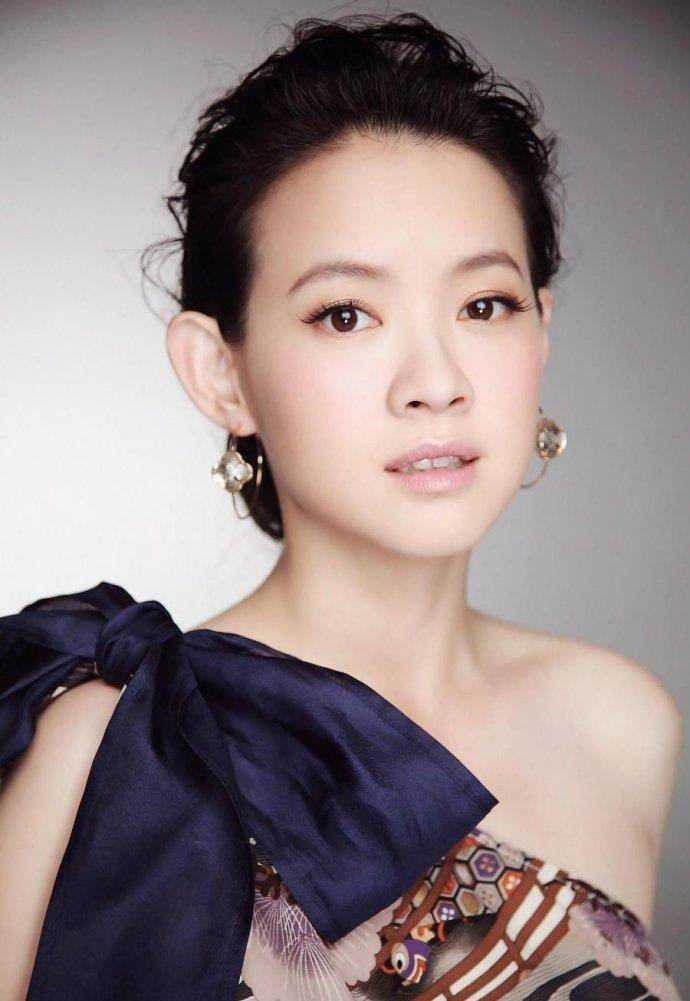 曾宝仪因插足小s恋情事业受重创,到内地拍摄《名扬花鼓》成经典