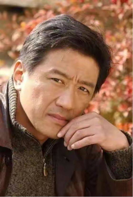 除此之外,丁岱勇,左小青等人也算是很受人关注的了.