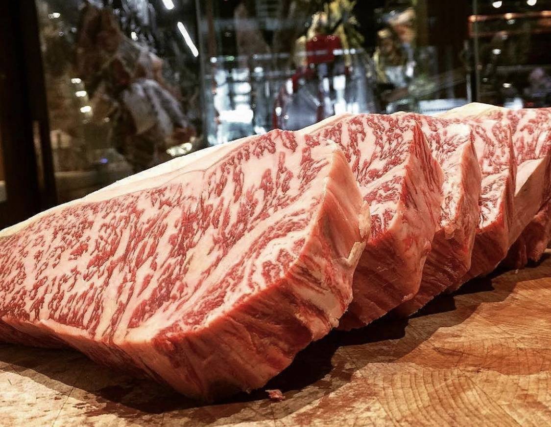 世界五大顶级牛肉排名_夏洛莱_肉牛_品种