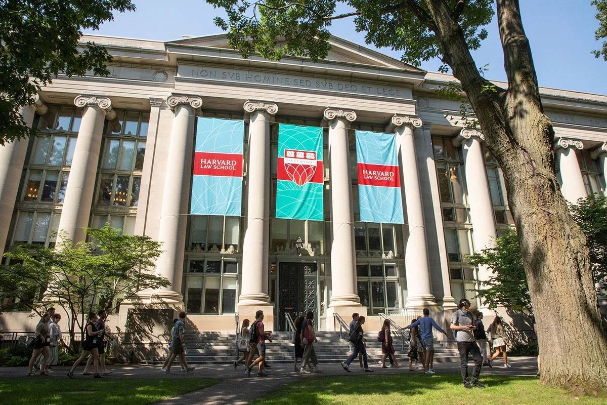 美国律师协会废除法学院入学考试和标准化招生考试，耶鲁和哈佛法学院宣布退出USNews排名