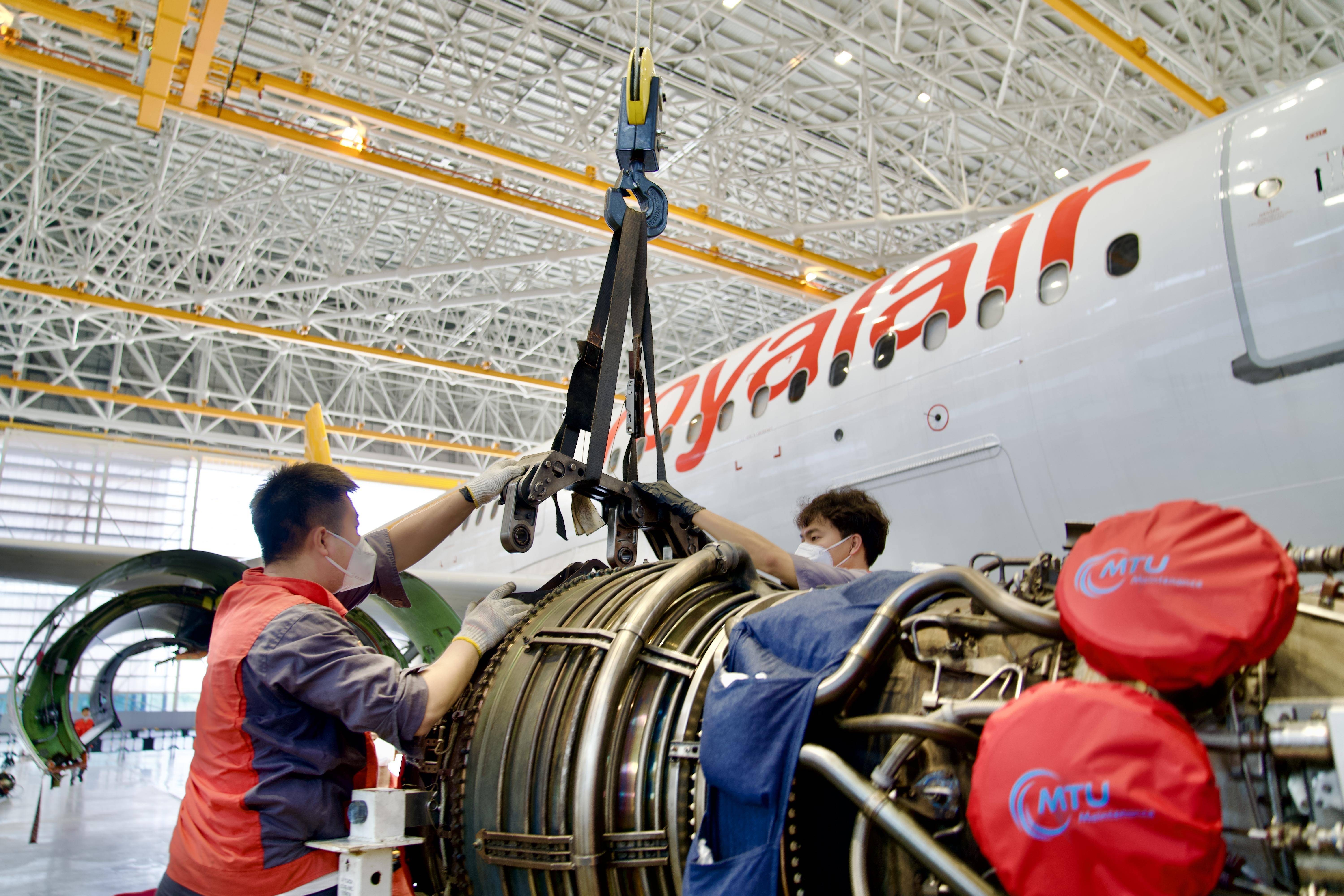 (经济)海南自贸港迎来首单进境飞机发动机更换业务