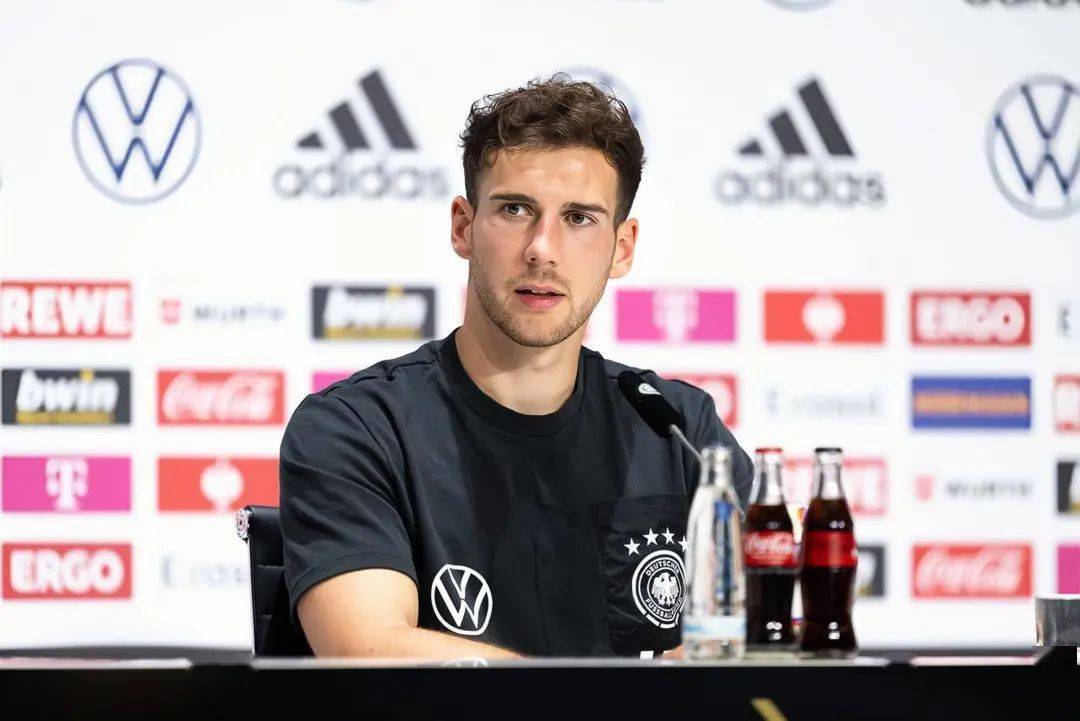 图片来源:微博 我的球星日记,adidasfootball除了球技他的颜值和身材