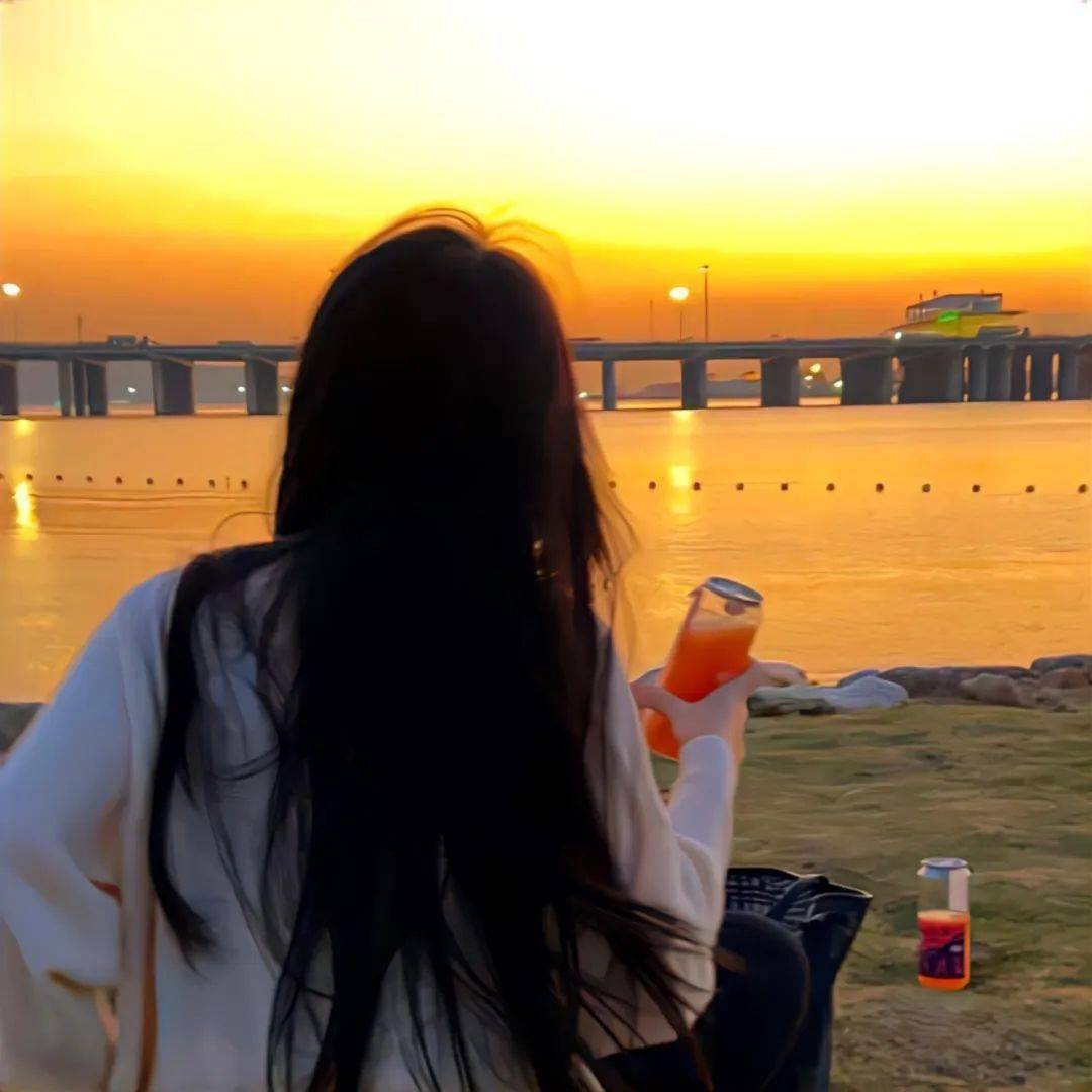 头像|不烂大街的微信头像_月光_远方_治愈