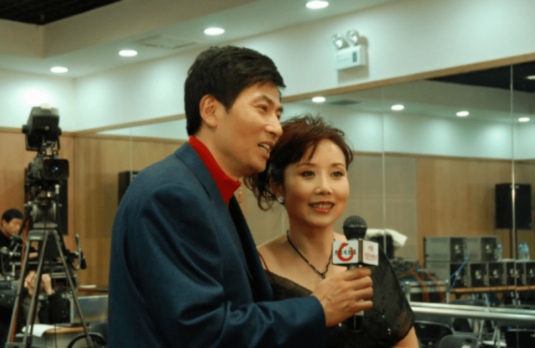 歌唱家胡月:嫁给著名演员陆剑民,和丈夫撮合离异的公公婆婆复婚_发展