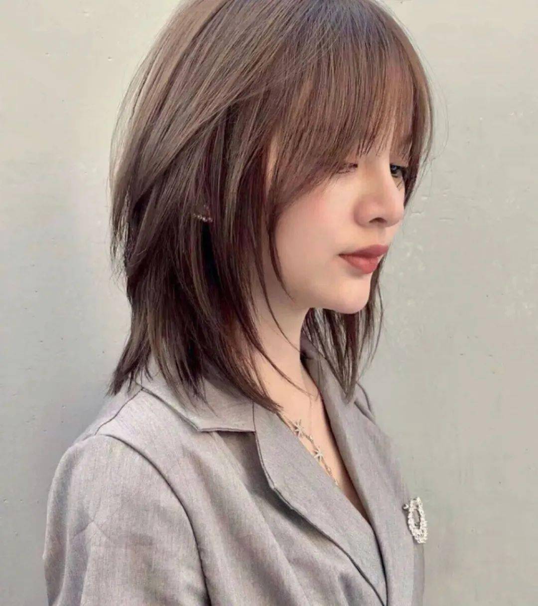 层次感羽毛锁骨发_卷发_冬日_永久