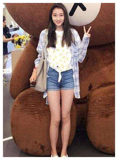 宋茜膝盖失踪,袁姗姗p腿狂魔_身材_皮肤_照片