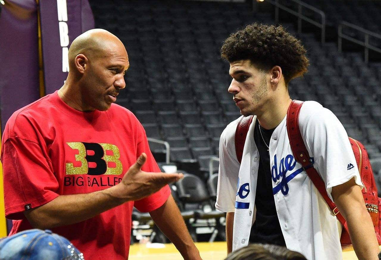当球爹被nba封杀之后,球迷的