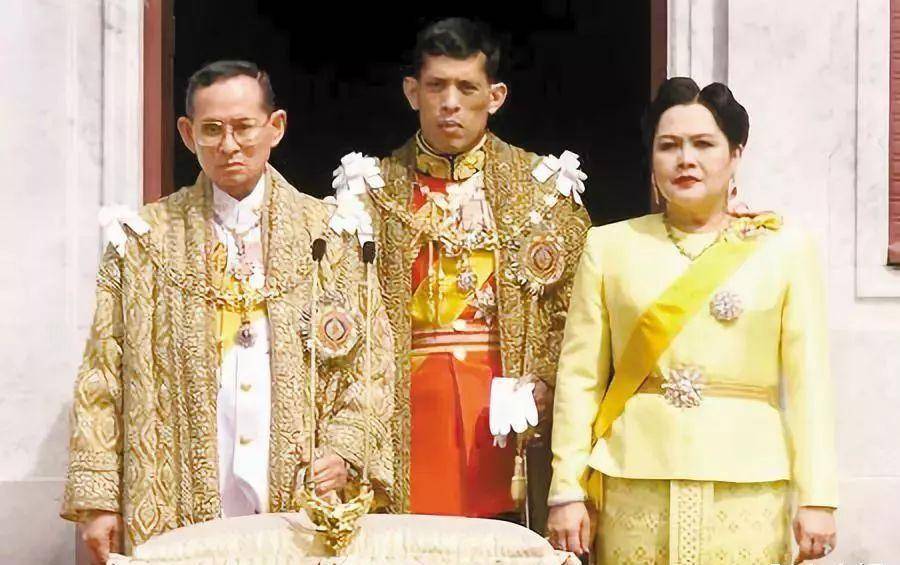 现任泰王玛哈:在双亲面前是孝顺儿子,在媳妇面前却是苛刻的丈夫_国王