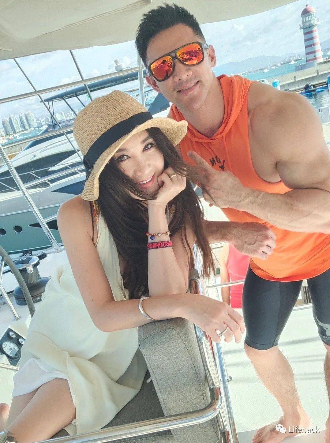 56岁温碧霞"出海游照"曝光引热议,现实版妖精妲己._网友_对比_保养