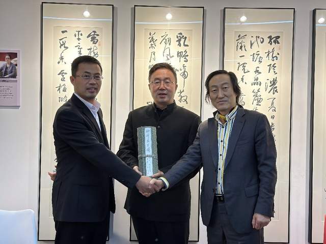 张传斌:"东海渔翁"的海洋情结_作品_艺术_中国画