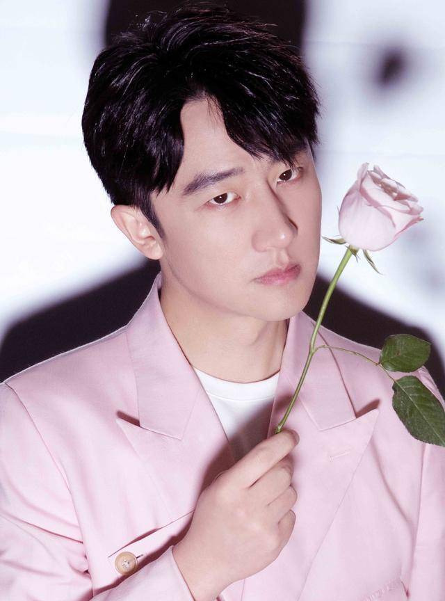 恐惧婚姻的黄轩爱情灿烂,背后还有七个女人_蒋雯丽_小时候_李倩