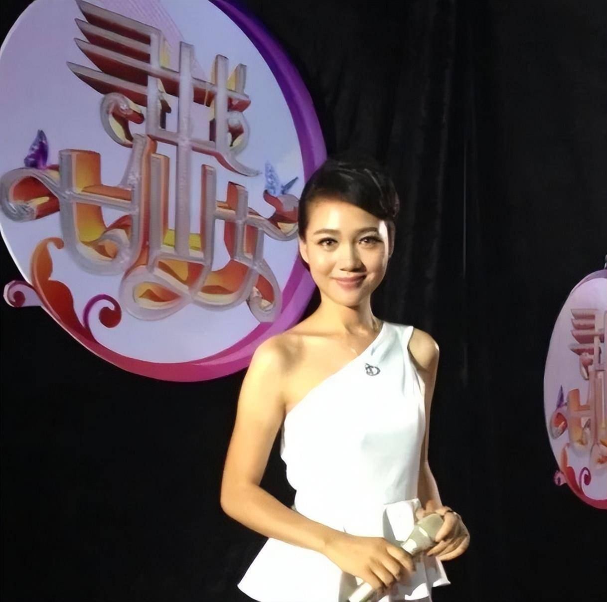 "美女主持"周群:郭德纲落魄时的贵人,如今生3娃从不晒老公_节目_电台